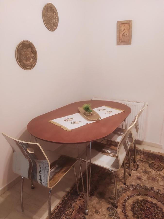 Marios House 1 *